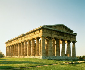 the >Temples of Paestum