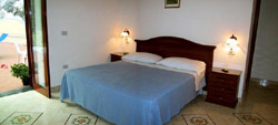 The double room of Suite Romantica